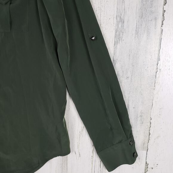 Rock & Republic Silky Dark Green Long Sleeve Button Down Top Women's Size Small - Picture 7 of 12